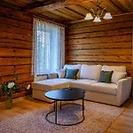 Kuelalismaja * Lueuebnitsa