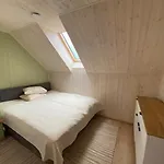 Kuelalismaja * Lueuebnitsa