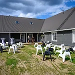 Kuelalismaja Guest house *