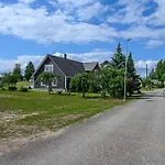 Kuelalismaja * Lueuebnitsa