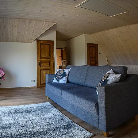 Kuelalismaja Guest house Lueuebnitsa