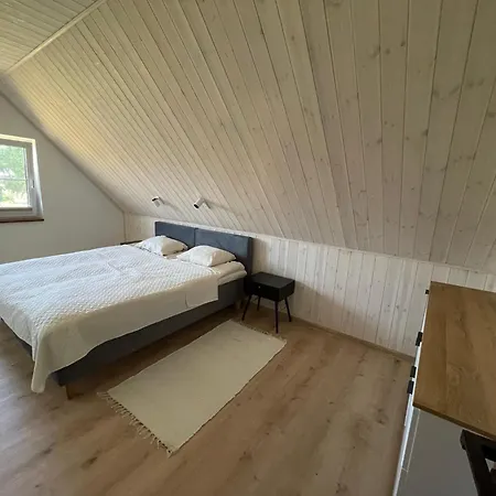 Lueuebnitsa Kuelalismaja *