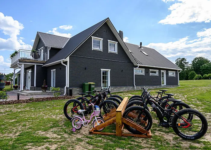 Lueuebnitsa Kuelalismaja * Lueuebnitsa