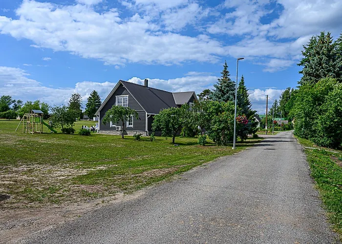 Lueuebnitsa Kuelalismaja * Lueuebnitsa