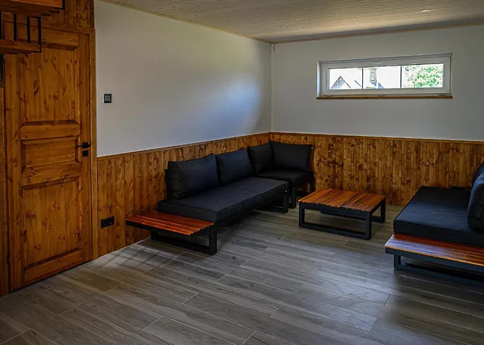 Lueuebnitsa Kuelalismaja *