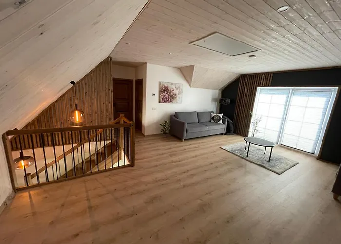 Lueuebnitsa Kuelalismaja * Lueuebnitsa